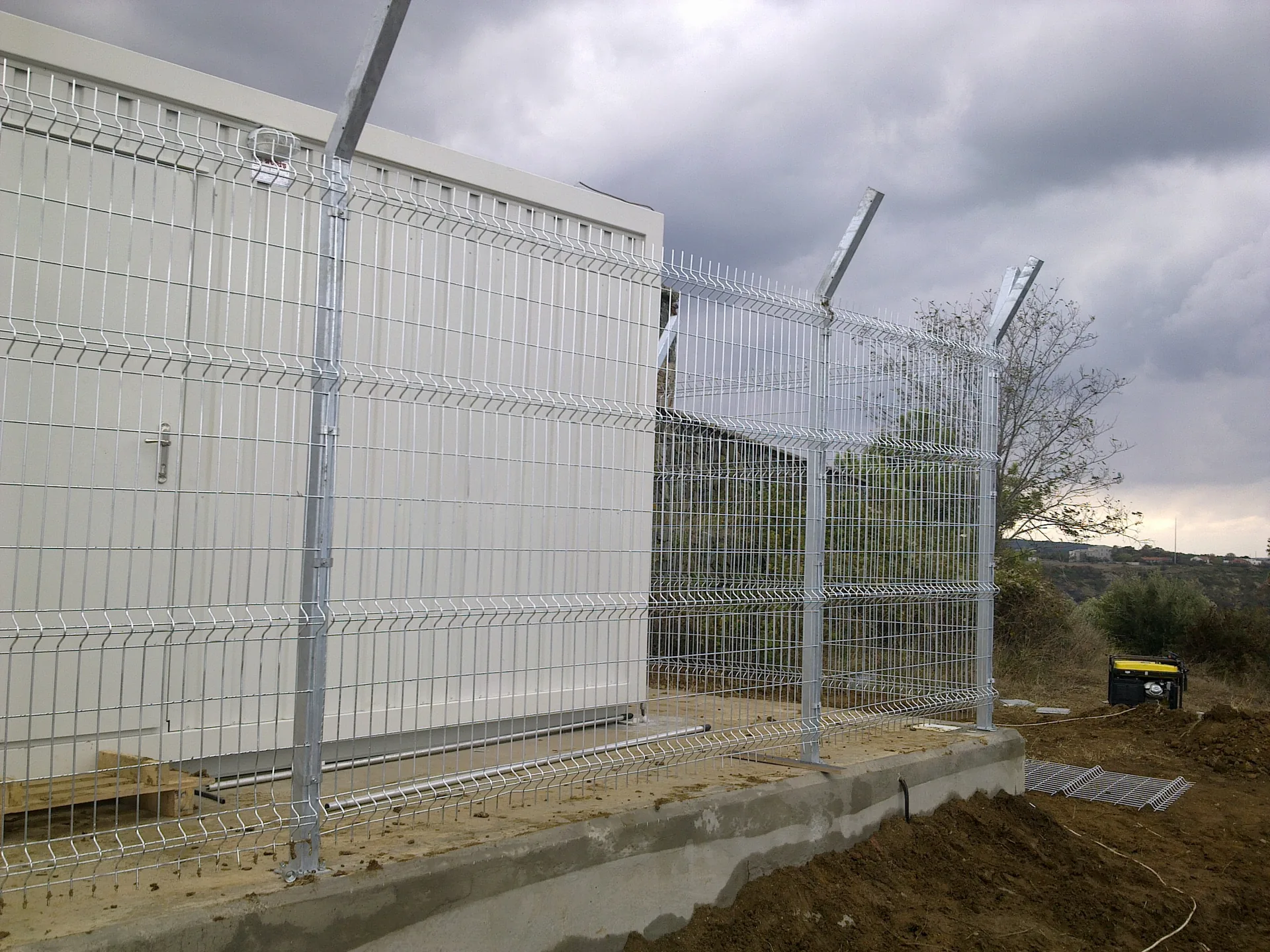 Baz İstasyonları Etrafı Panel Çit Uygulamaları