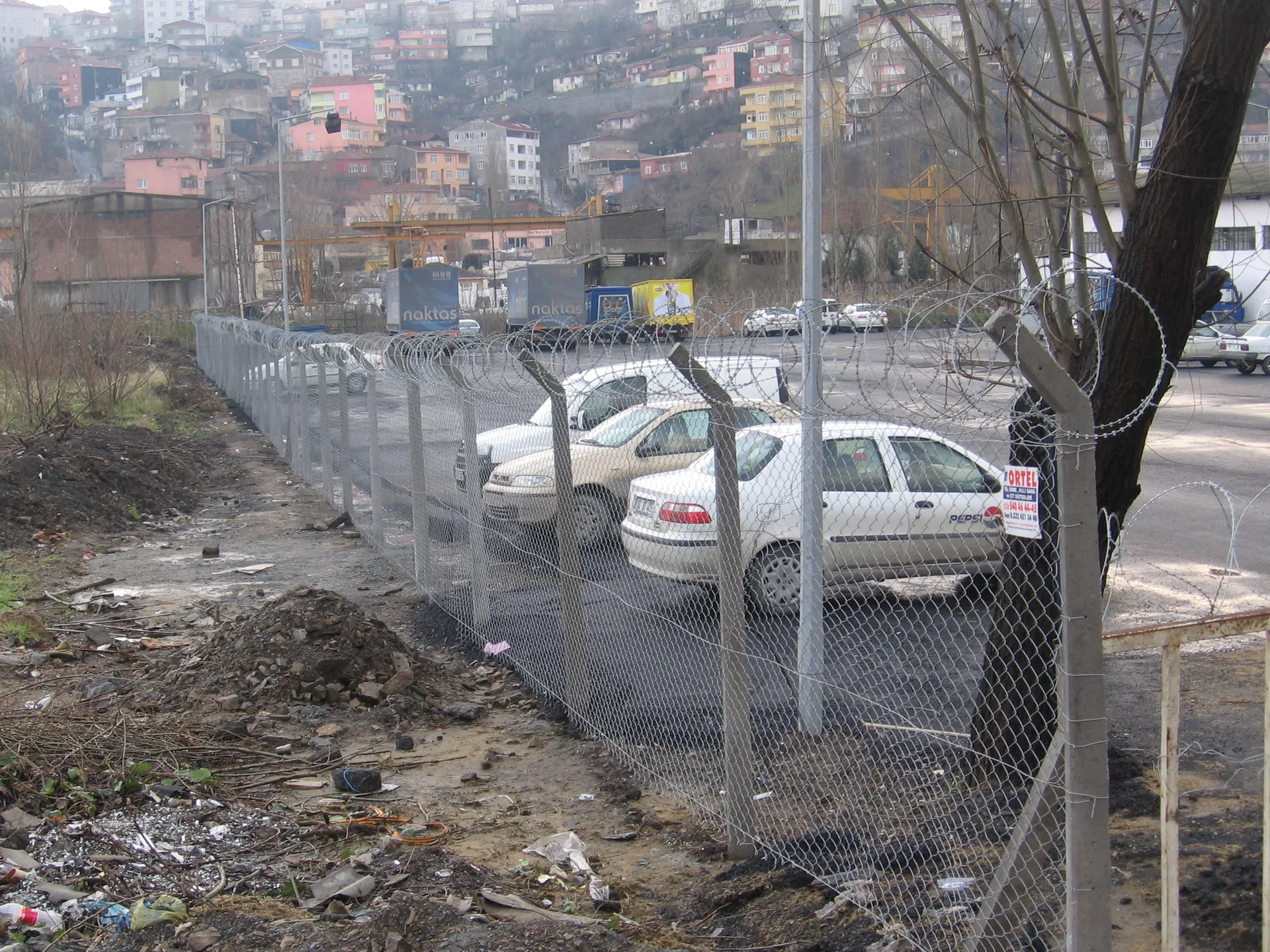 Beton Direkli Örgü Telli Çit Uygulamaları uygulama görseli 8