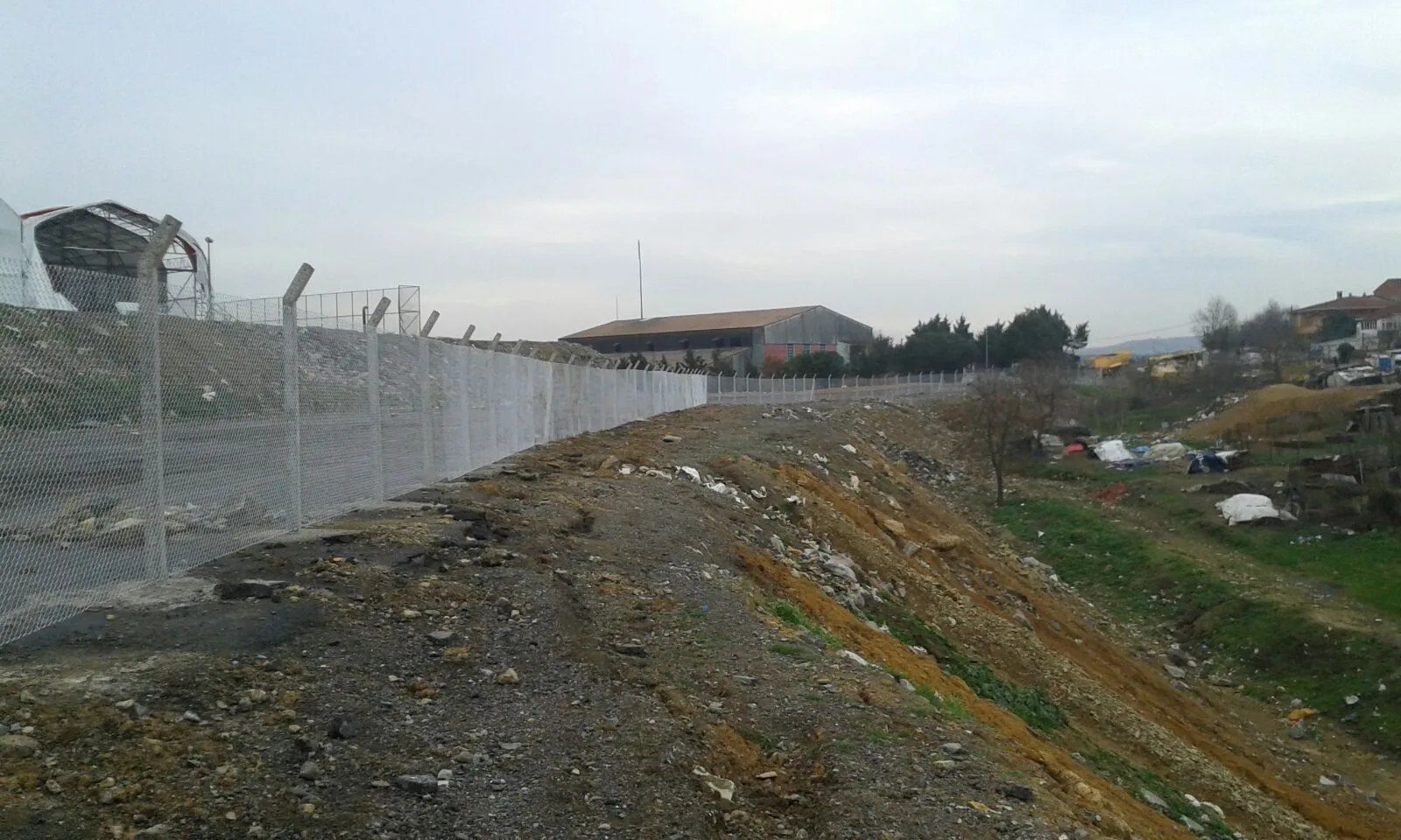 Beton Direkli Örgü Telli Çit Uygulamaları uygulama görseli 17