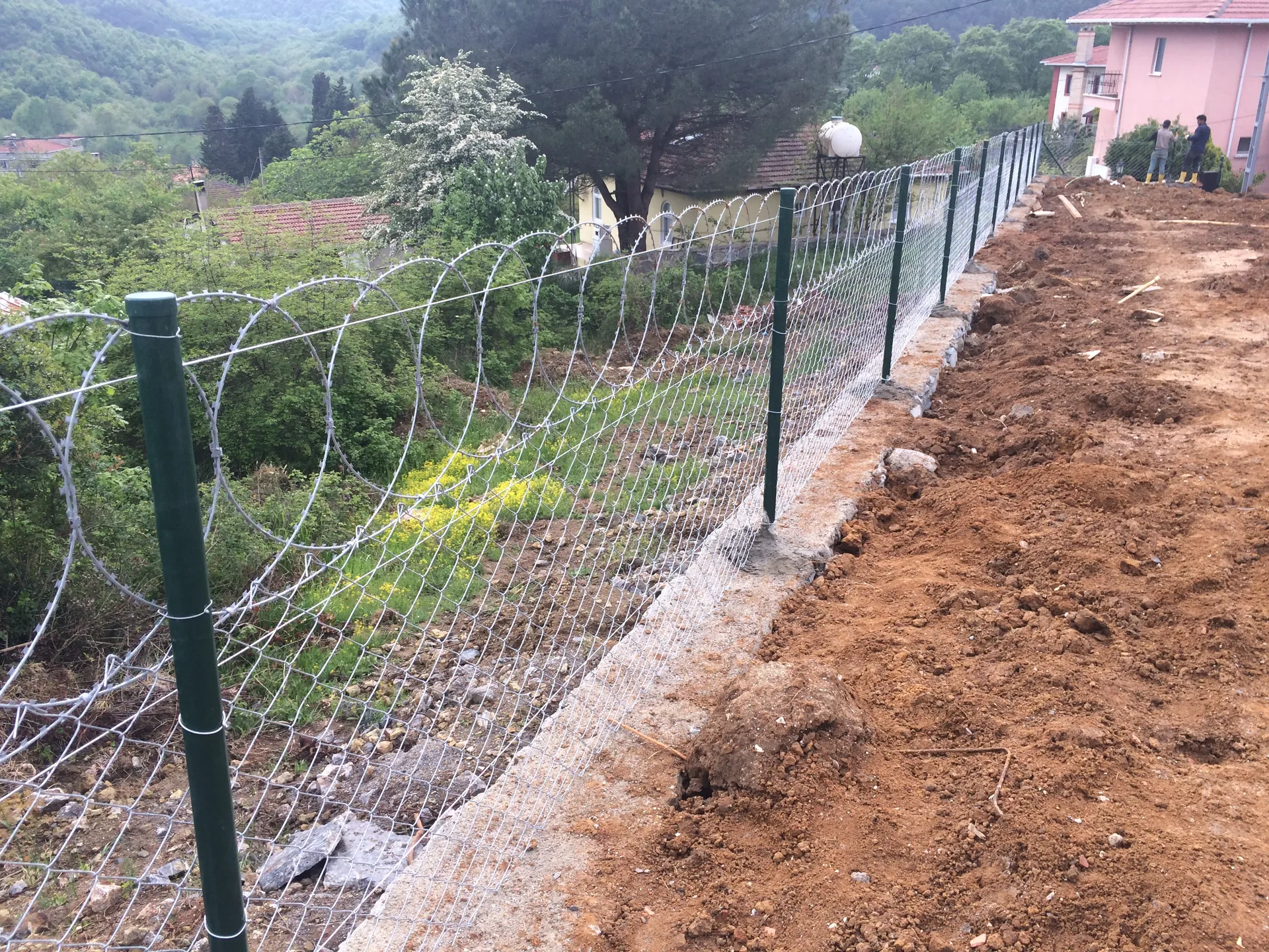 Boru Direkli Örgü Telli Çit Uygulamaları uygulama görseli 42