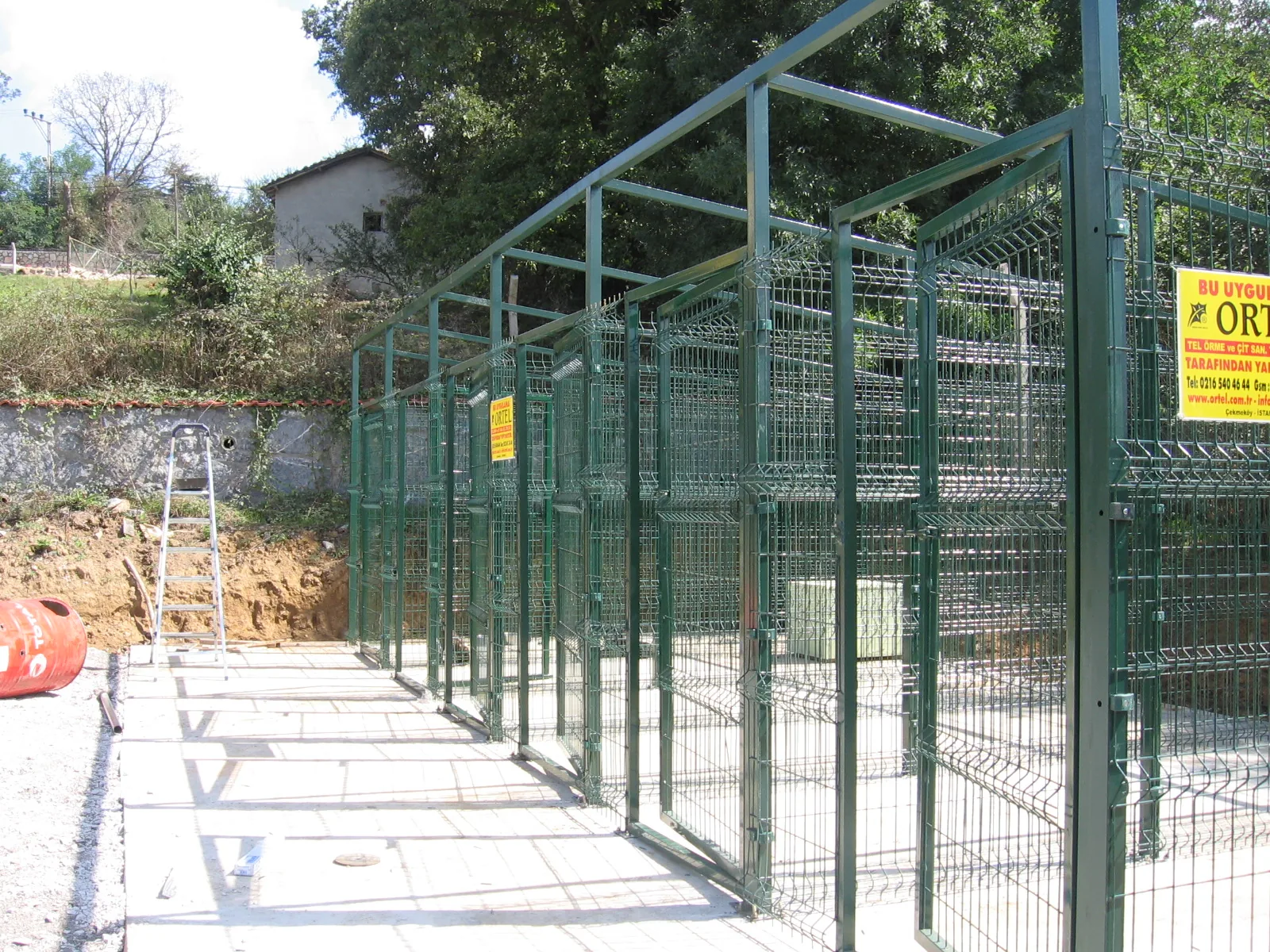 Köpek Koruganı Etrafı Panel Çit Uygulaması