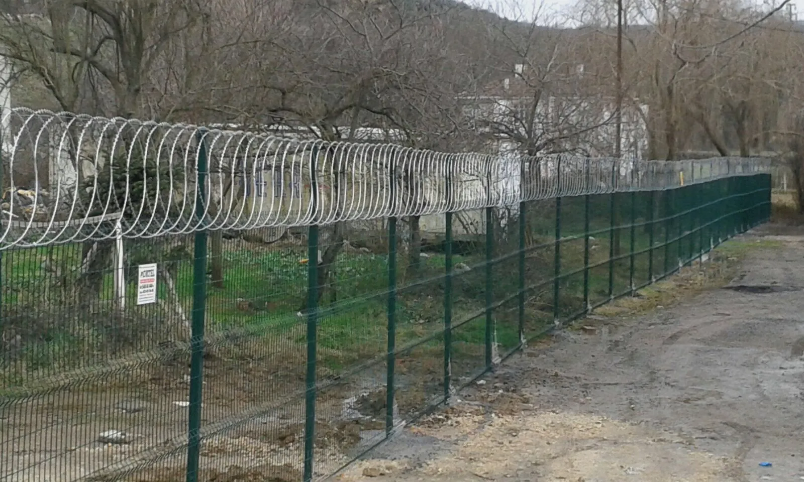 Panel Fence Applications field application