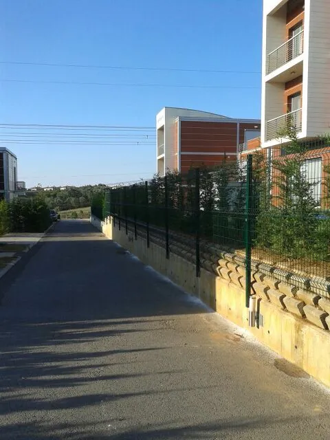 Panel Fence Applications field application