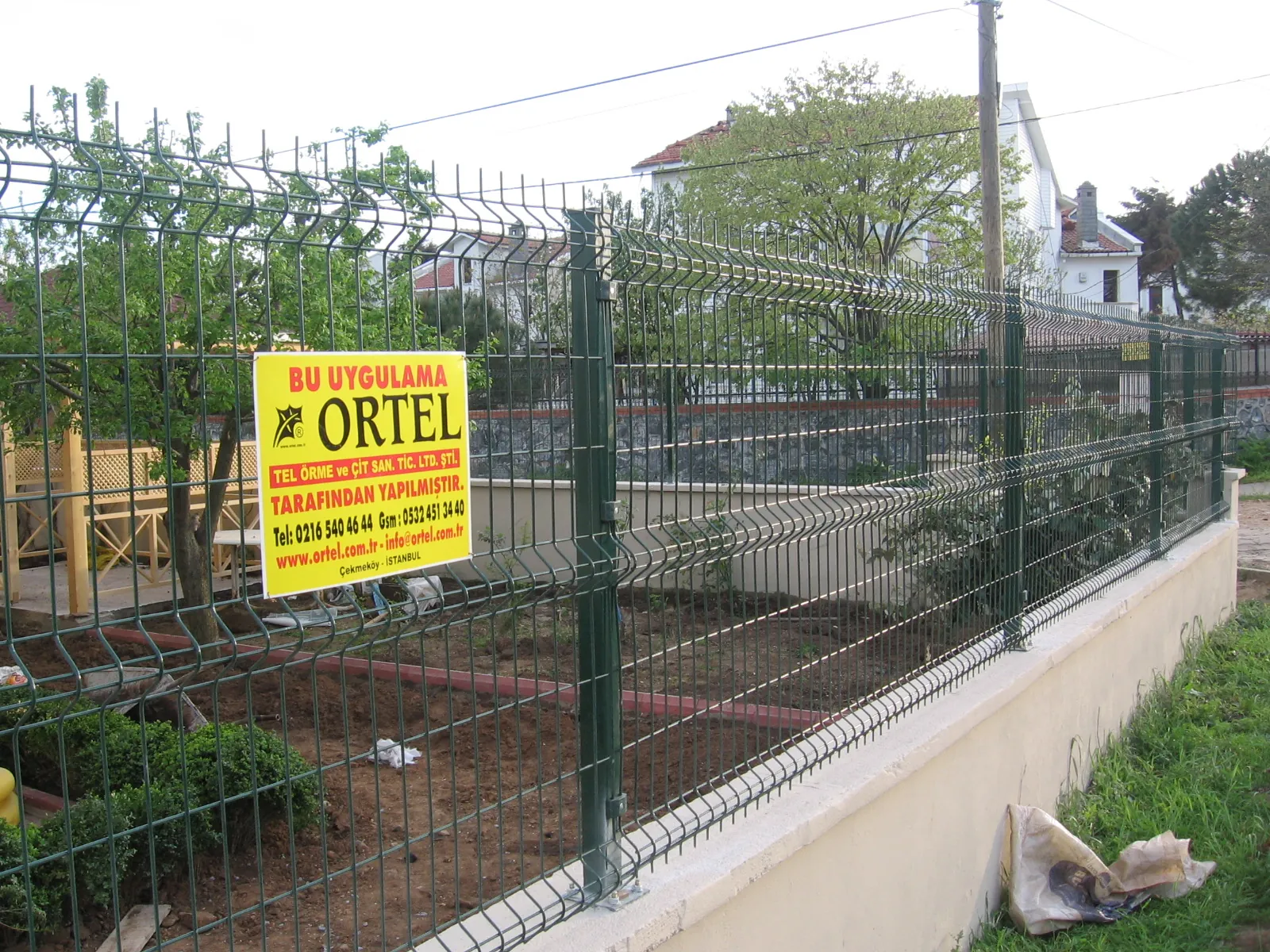 Panel Fence Applications field application