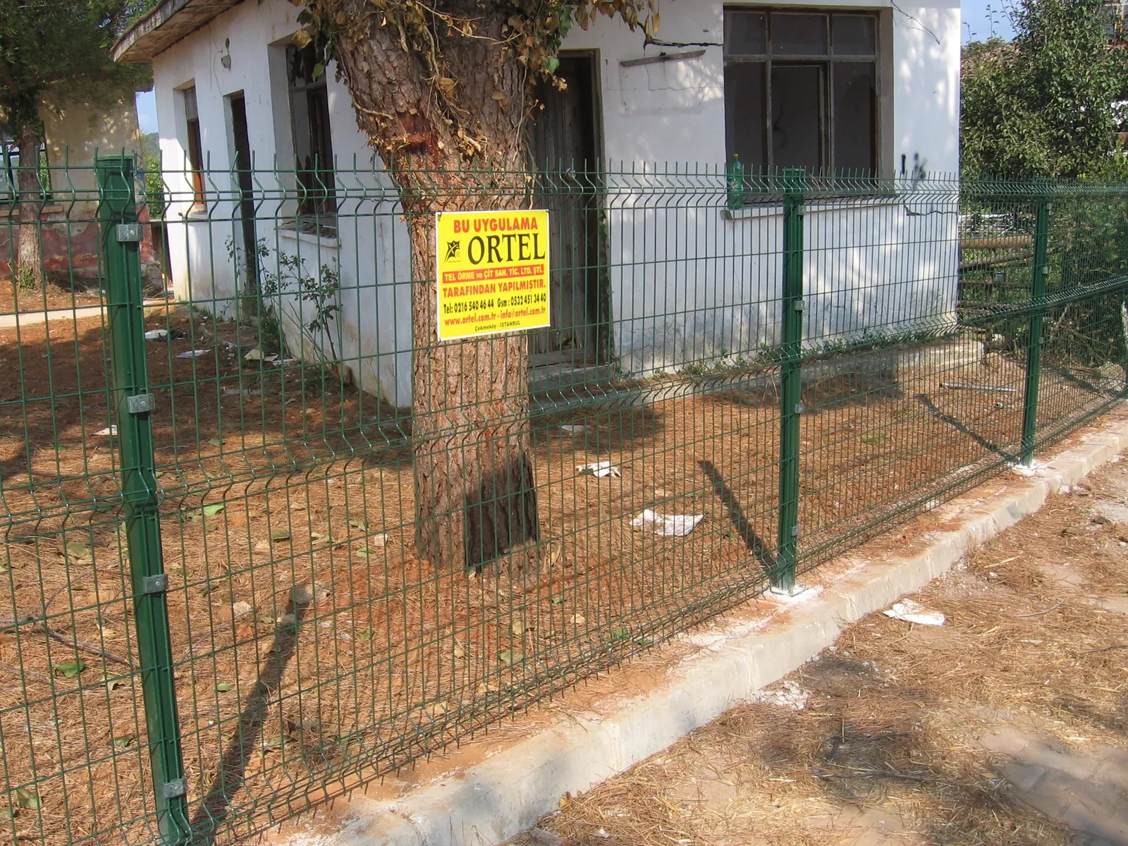 Panel Fence Applications field application